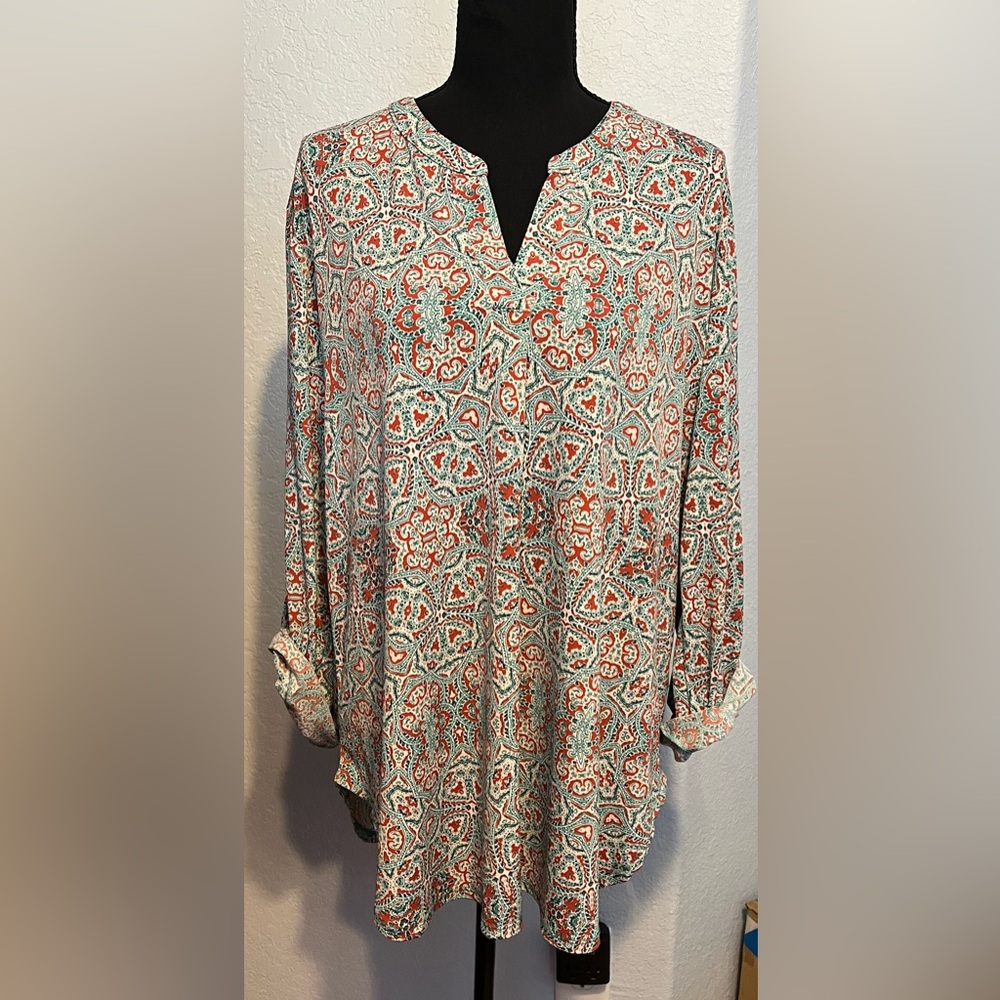 Cato Coral and Teal Printed Button-Down Shirt EUC